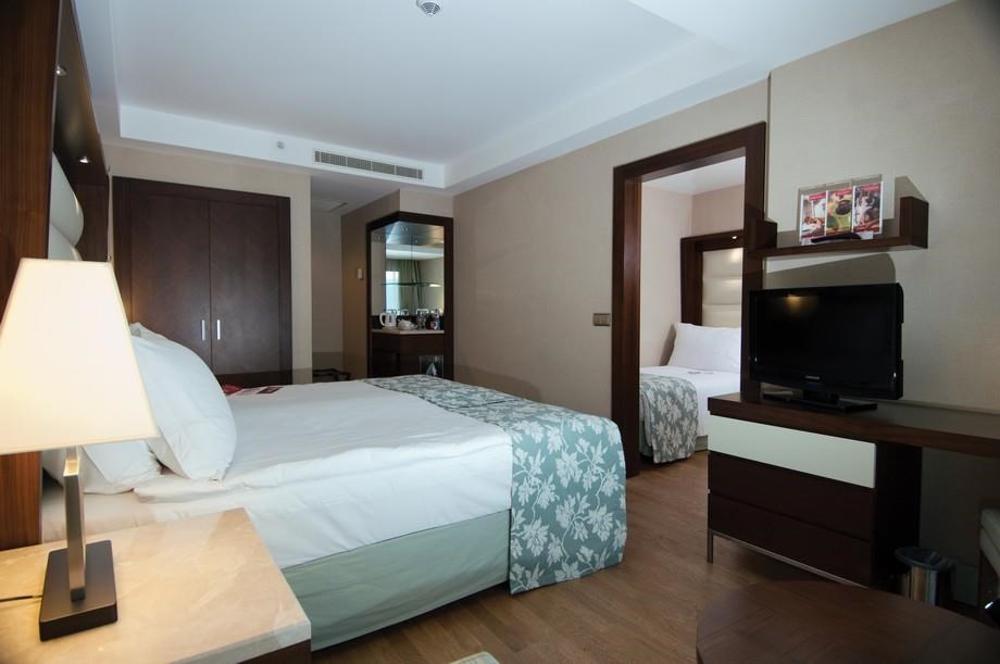 Ramada Plaza Antalya: Номер Family Suite