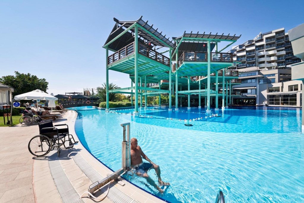 Limak Lara Deluxe Hotel & Resort