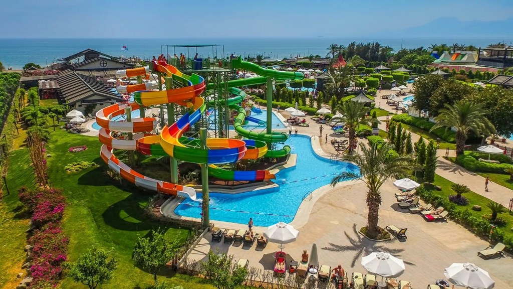 Limak Lara Deluxe Hotel & Resort