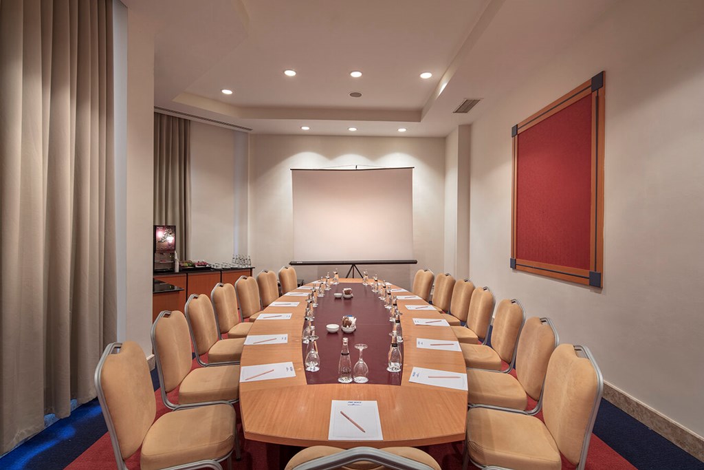 Maritim Pine Beach Resort: Conferences