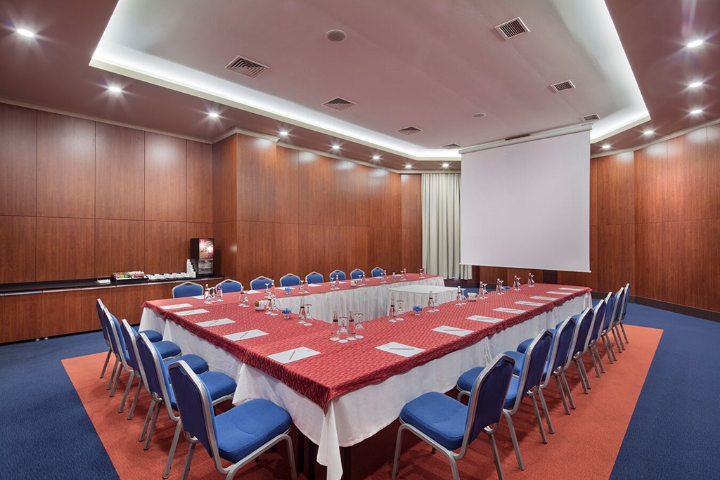 Maritim Pine Beach Resort: Conferences