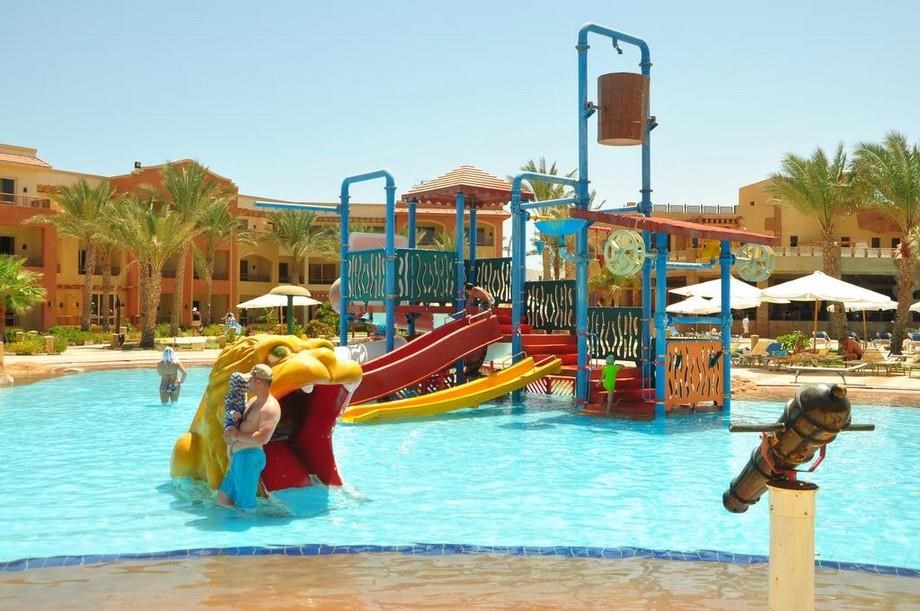 Regency Plaza Aqua Park & SPA