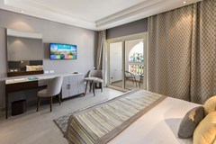 Sunrise Diamond Beach Resort - Grand Select: Family Suite  - photo 15