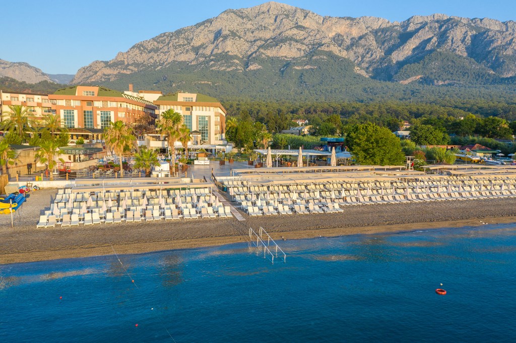 Armas Gul Beach: Beach