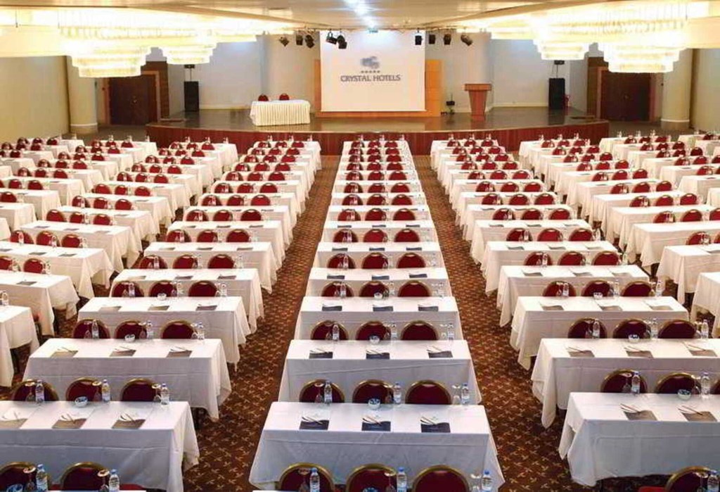 Crystal Admiral Resort Suites & Spa: Conferences