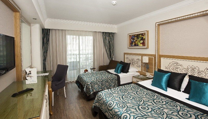 Crystal Waterworld Resort Spa: Room