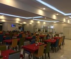 Arsi Enfi City Beach Hotel: Ресторан