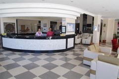 Club Bayar Beach Hotel: Ресепшен - photo 10