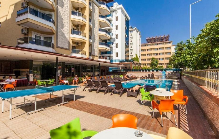 Kleopatra Ada Beach Hotel: Территория отеля