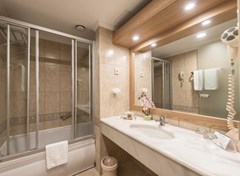 Belconti Resort Hotel: Ванная комната Standard Room - photo 21