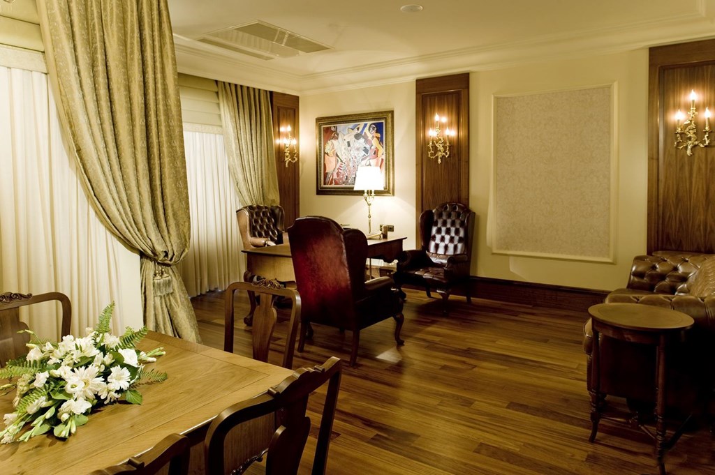 Gloria Serenity Executive Rooms: ​Presidential Villa