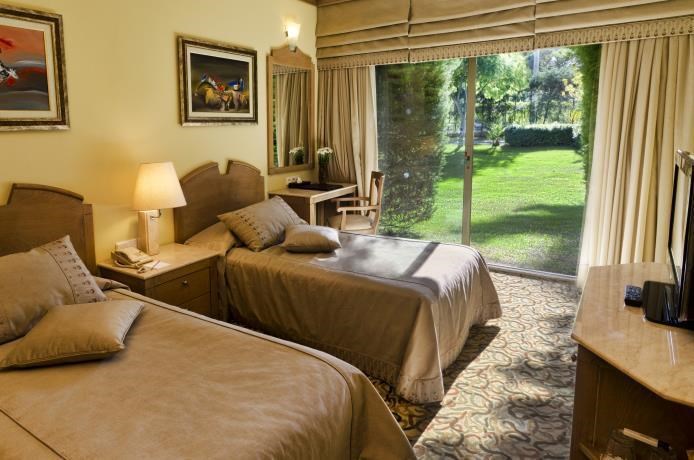 Gloria Verde Resort & Spa Executive Rooms: Presidential Villa