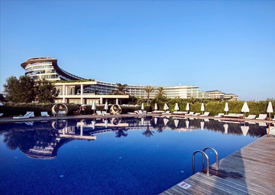 Maxx Royal Belek Golf Resort Executive Rooms: Бассейн для взрослых