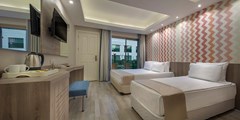 Dosinia Luxury Resort: Garden Standard Room - photo 20