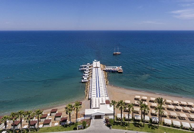 Rixos Sungate: Пирс