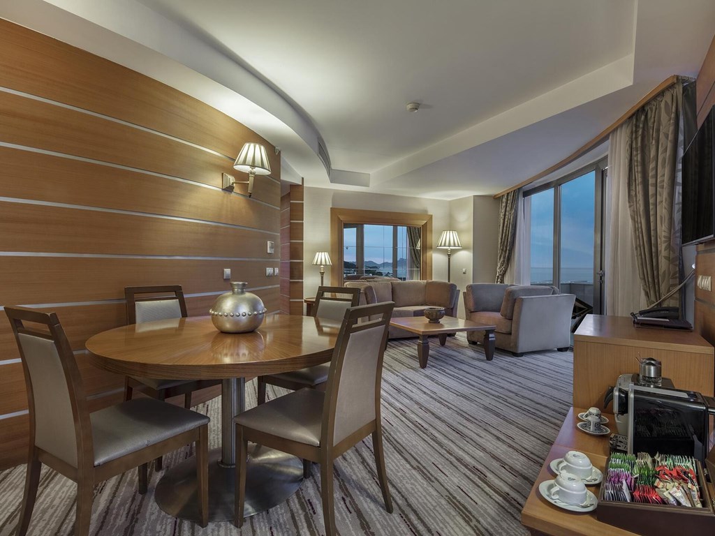 Rixos Sungate Executive Rooms: Номер Grand King Suite 