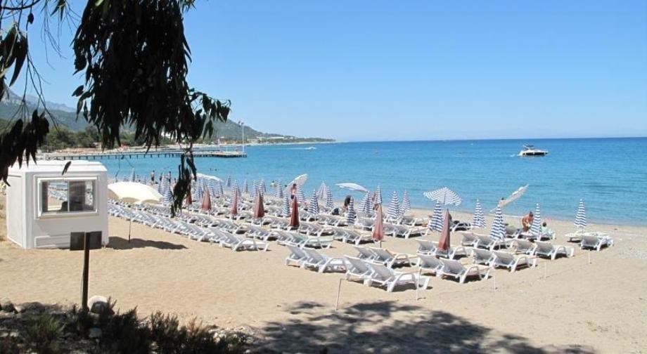 Monna Roza Beach Goynuk Hotel: Пляж