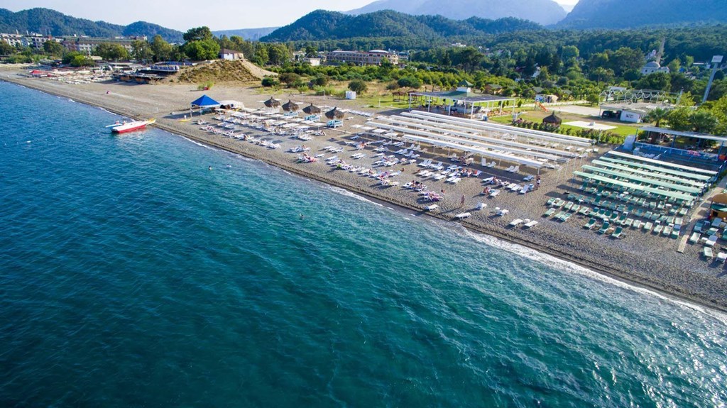Elamir Resort Hotel: Пляж отеля