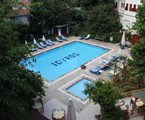 Idyros Hotel: Территория отеля