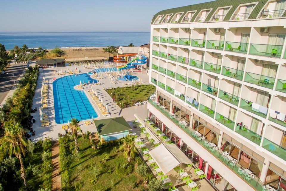 Hedef Beach Resort Hotel