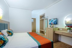 SMART Club Hotel Mirabell - photo 21