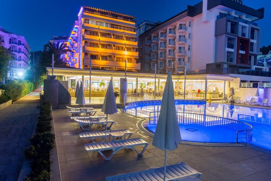 SMART Club Hotel Mirabell