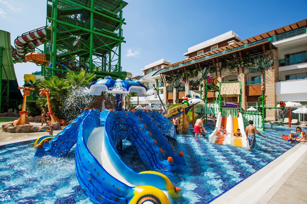 Crystal Waterworld Resort & Spa