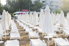 Merve Sun Hotel & Spa: Пляж отеля - photo 11