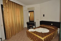 Gold Twins Family Beach Hotel - photo 3