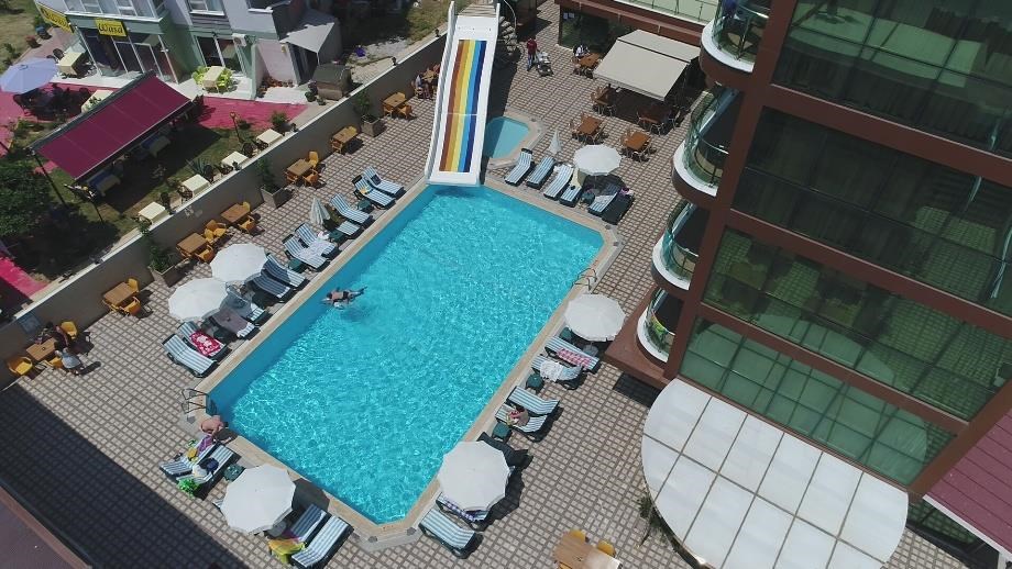 Grand Bayar Beach Hotel: Бассейн