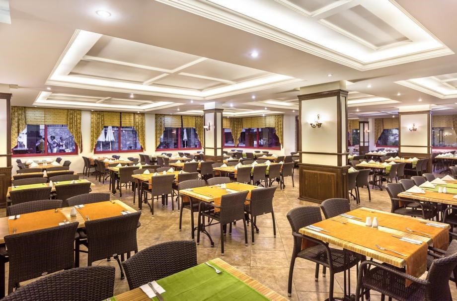 Saritas Hotel: Ресторан