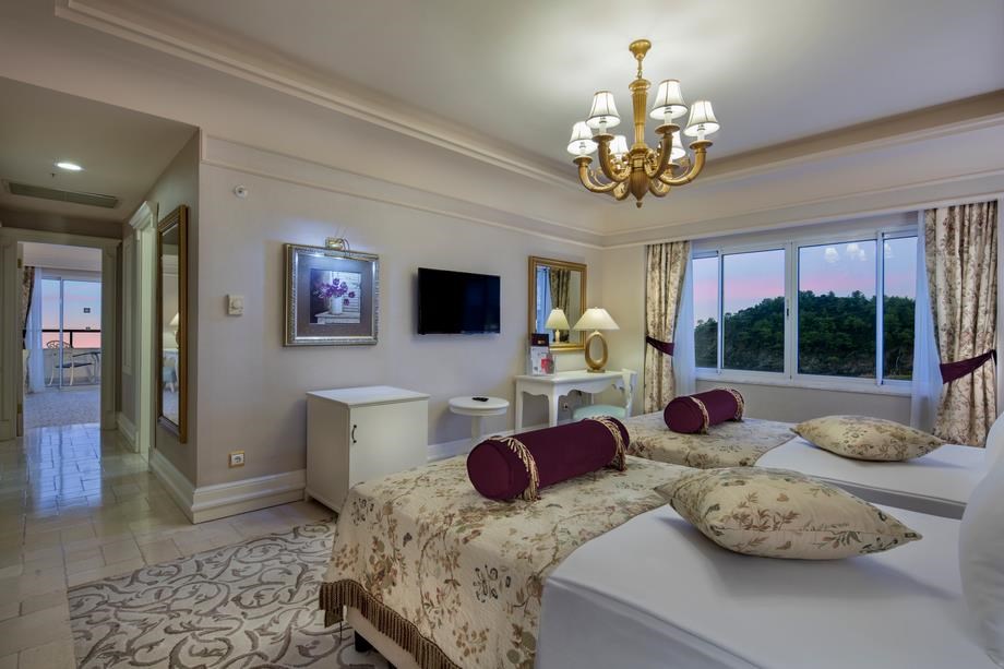 Amara Dolce Vita Luxury: Deluxe Family Suite