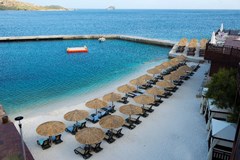 Delta Hotels By Marriott Bodrum: Пляж отеля - photo 15