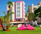 Dora Beach Hotel: Территория отеля