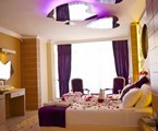 Dora Beach Hotel: Номер Romance Purple