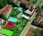 Pineta Club Hotel: Территория отеля