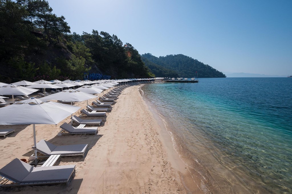 D Resort Gocek: Пляж отеля