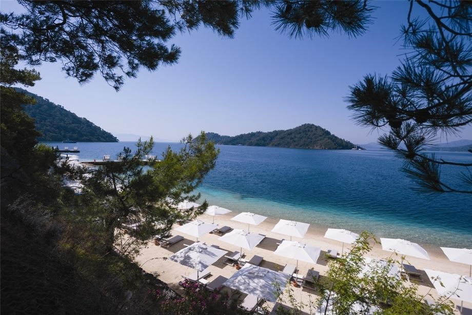 D Resort Gocek: Пляж отеля