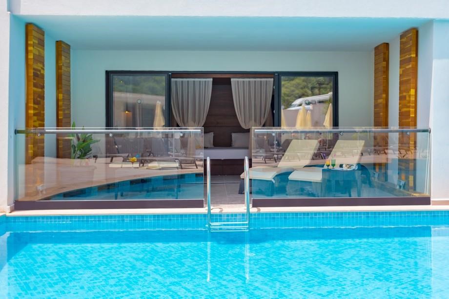 Orka Sunlife Resort & SPA Luxury Suites: LUXURY SUITES SWIM UP