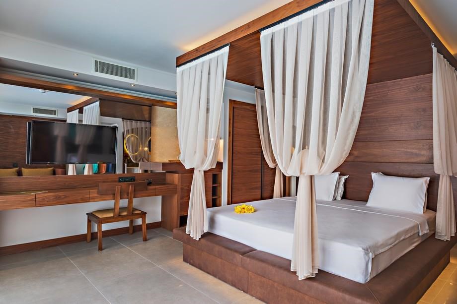 Orka Sunlife Resort & SPA Luxury Suites: LUXURY SUITES SWIM UP