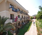 Perdikia Beach Hotel: Территория отеля