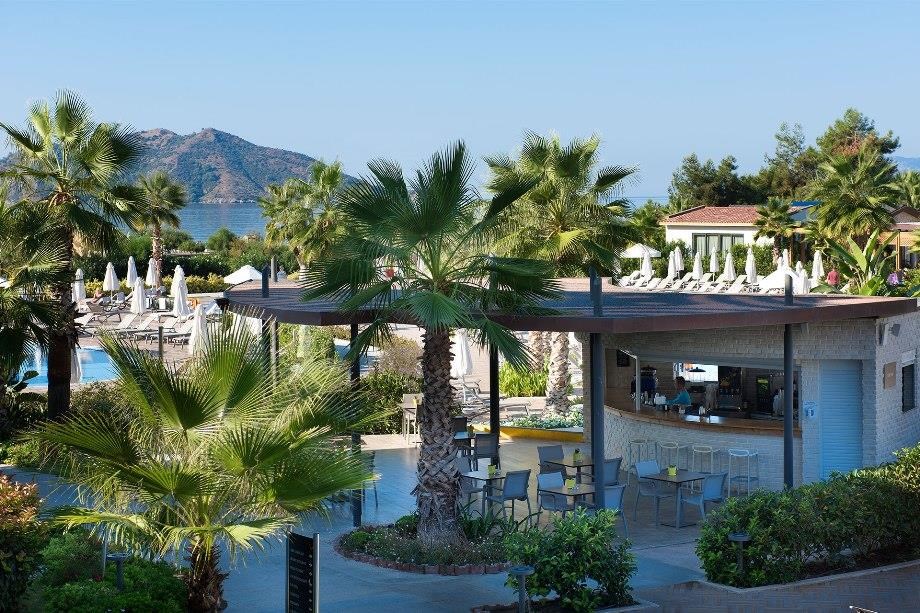 TUI SENSATORI Resort Barut Fethiye: Lime Pool Bar