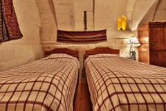 Cappadocia Cave Suites: Room - photo 26