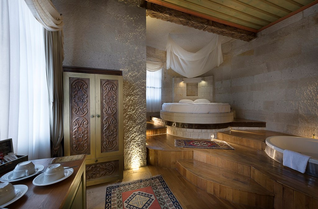 Goreme Anatolian Houses: Room TRIPLE KING SIZE BED