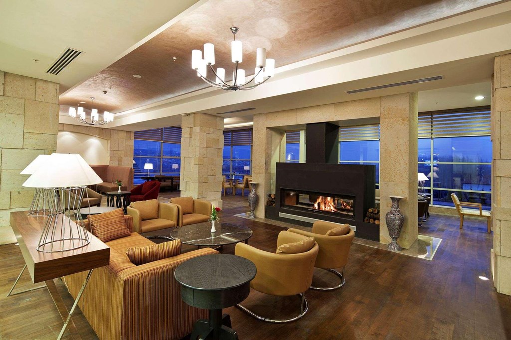 DoubleTree by Hilton Avanos - Cappadocia: Lobby