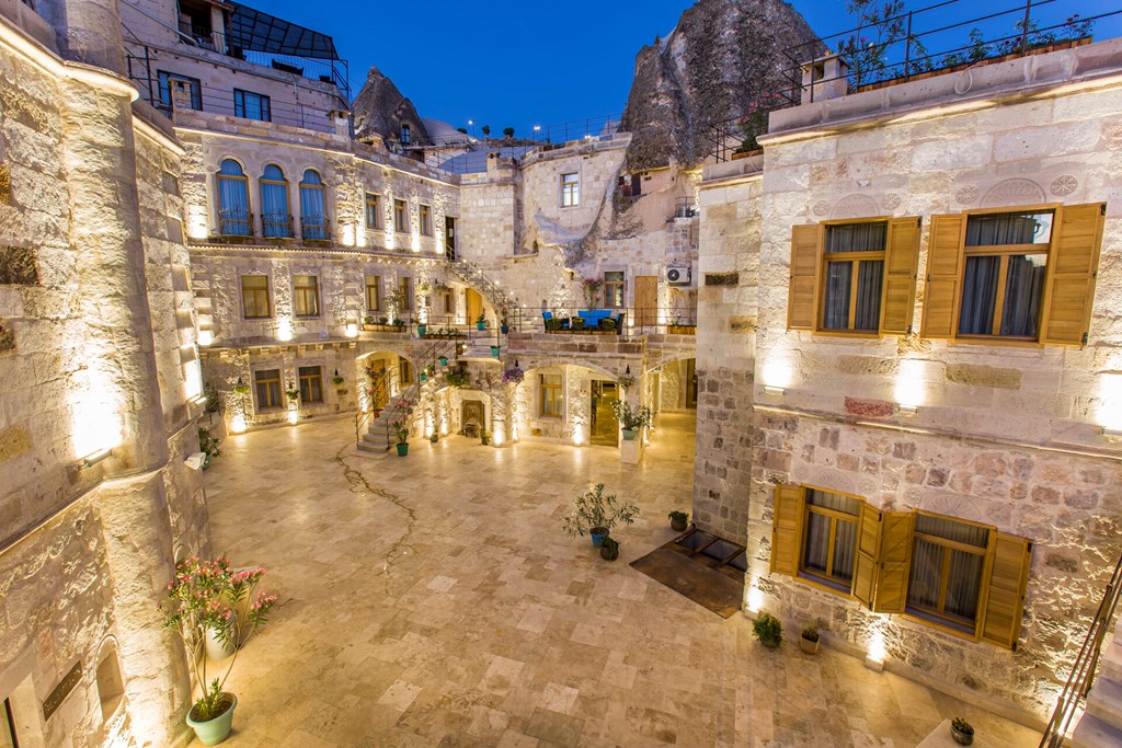 Imperial Cave Suites Hotel & Spa: General view