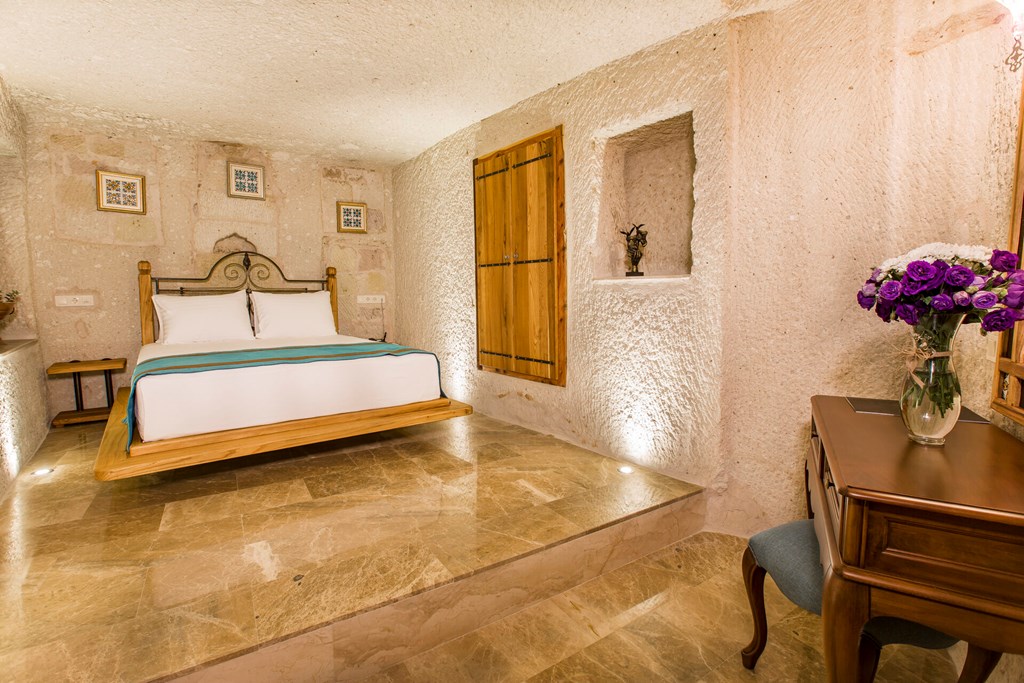 Imperial Cave Suites Hotel & Spa: Room SUITE KING SIZE BED