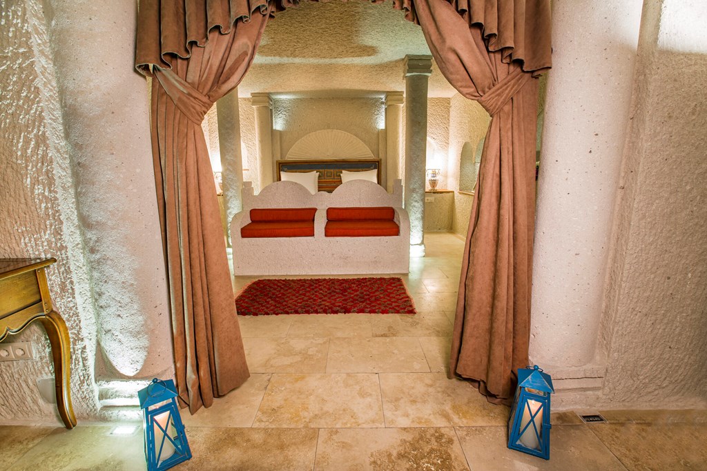 Imperial Cave Suites Hotel & Spa: Room SUITE KING SIZE BED