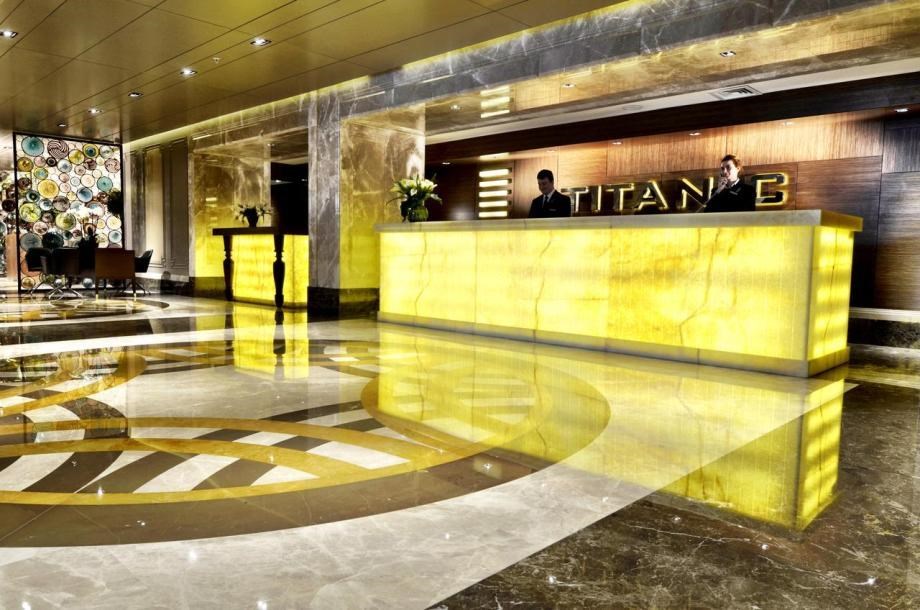 Titanik Business Golden Horn: Ресепшен