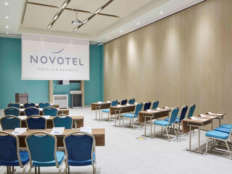 Novotel Istanbul Bosphorus Hotel: Конференц-зал